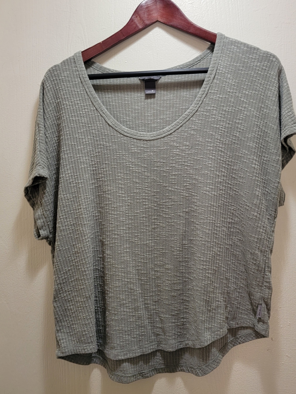 Eddie Bauer Olive Green Textured Short Sleeve Top